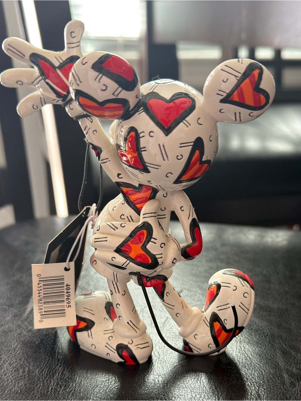 Disney By Britto
Mickey Wrapped In Hearts Figurine - Picture 2 of 6